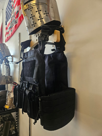 Black Plate Carrier w/ Tripple Mag Pouch