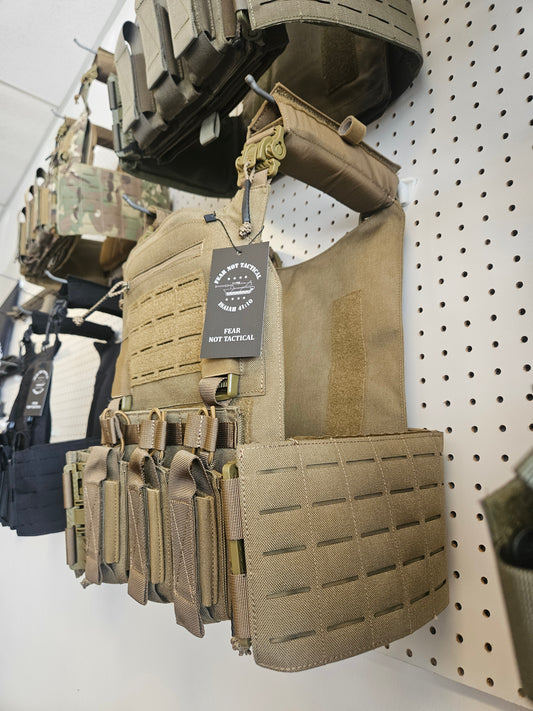 Tan Plate Carrier w/ Tripple Mag Pouch